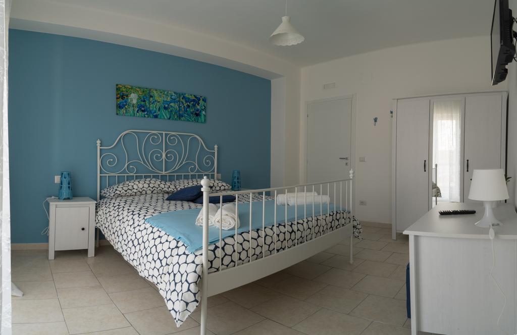 My Room In Trani Bagian luar foto